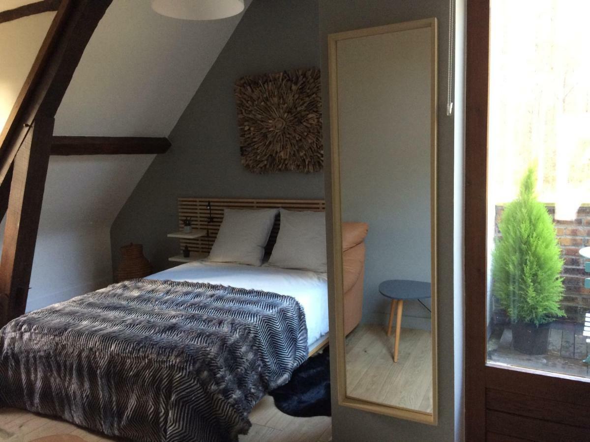 Chambre A La Campagne Chaumont-sur-Tharonne Exteriör bild